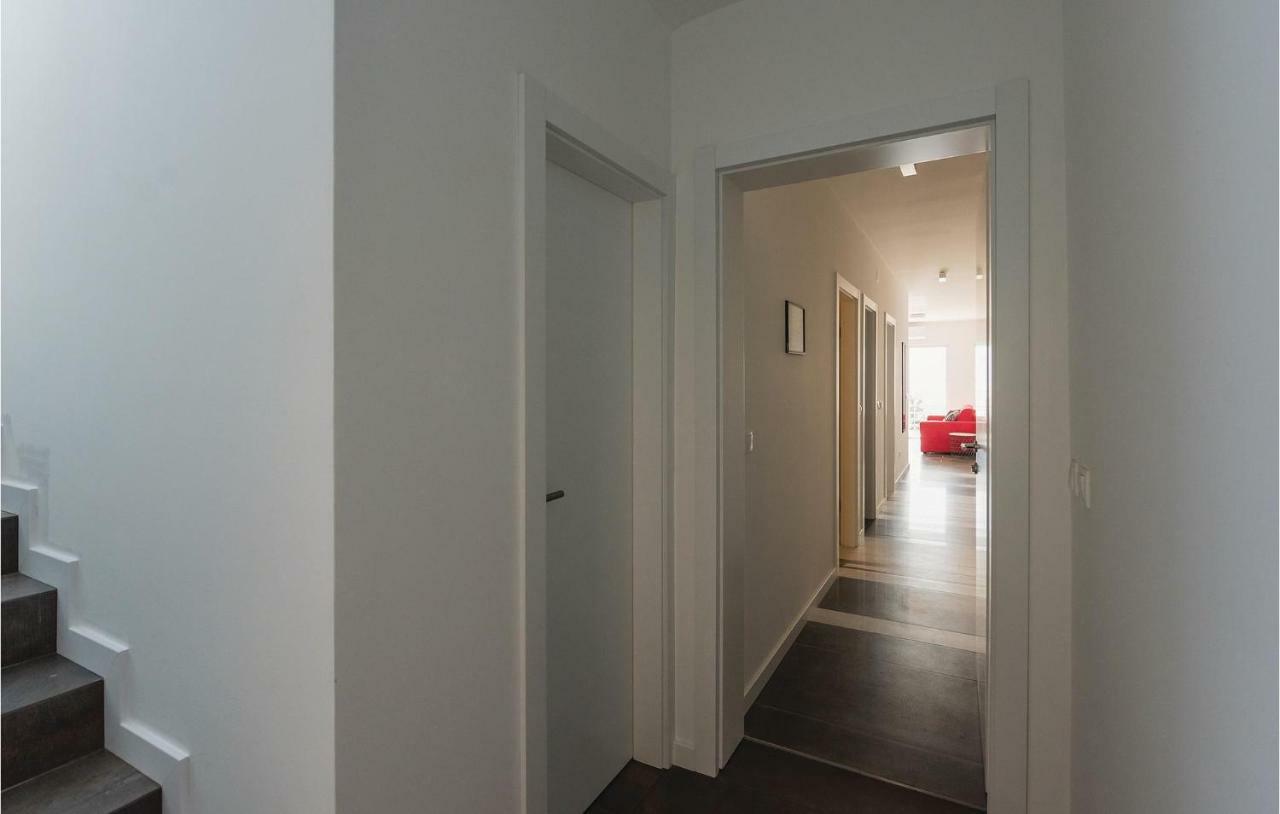 Cozy Apartment In Brodarica With Wifi Exteriér fotografie