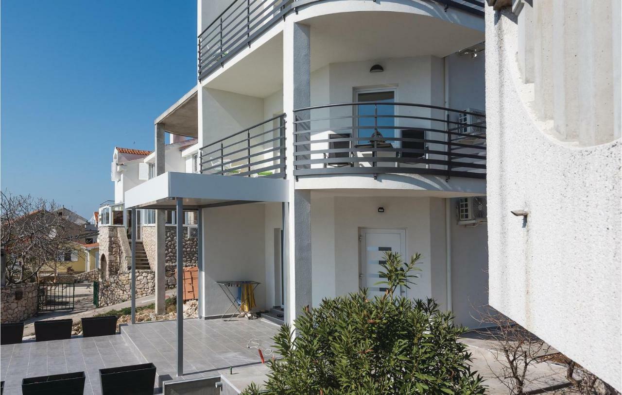 Cozy Apartment In Brodarica With Wifi Exteriér fotografie